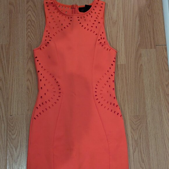 Flattering Coral Dress - Picture 1 of 7